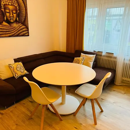 Apartment Zentrale Mit Balkon