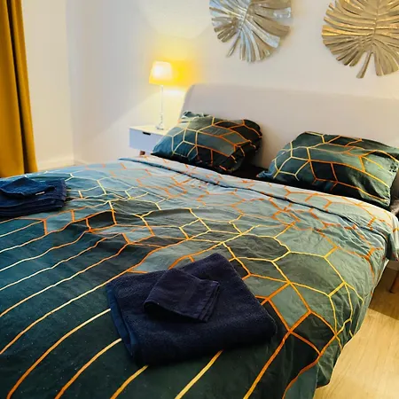 דירה Zentrale Mit Balkon קובלנץ