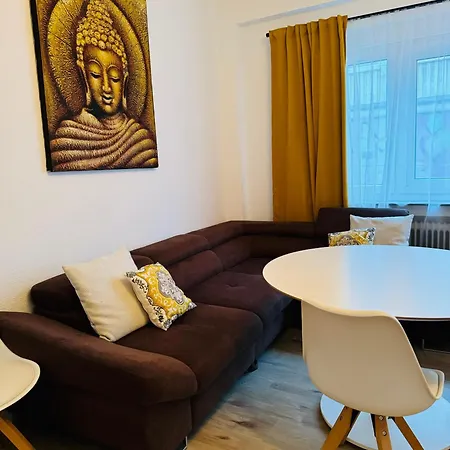 Zentrale Mit Balkon קובלנץ